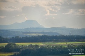 En regardant vers Le Bic