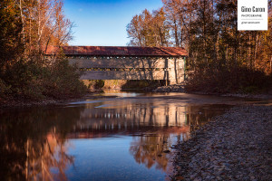 Éclairage du matin sur le vieux pont