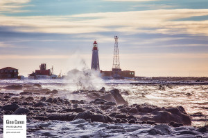 Vagues et phare