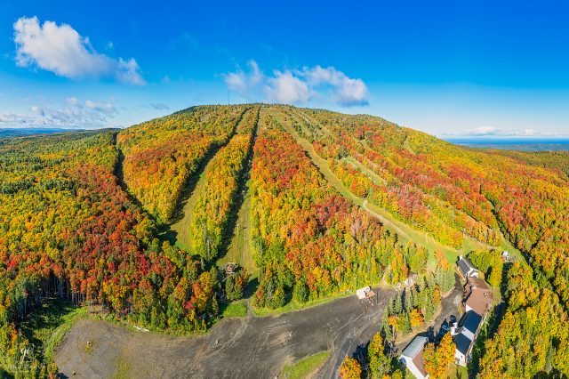 Le Mont-Comi s&rsquo;est habillé de ses belles couleurs d&rsquo;automne